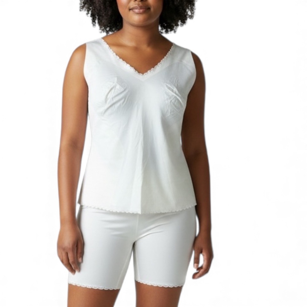 SONIA SUMMERS 3X White V‎ Neck Scalloped Lace Trim Cami Slip Shorts Set